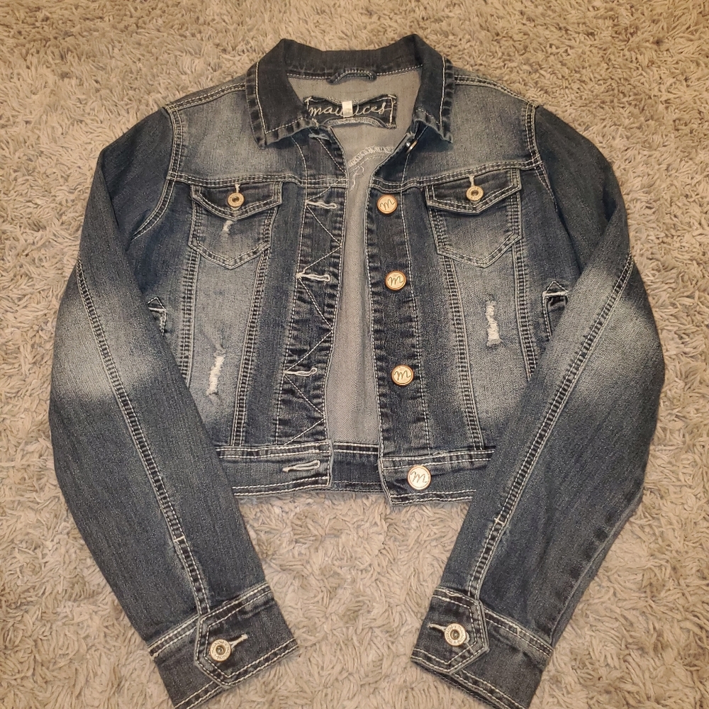 Crop denim jacket